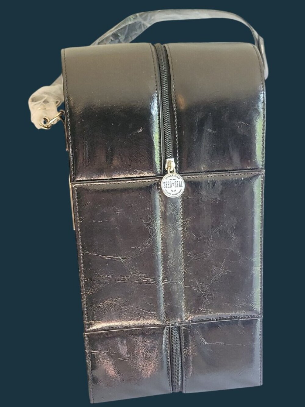 Young Living 20th Anniversary Travel Carrying Case Ningxia Red & Essential Oils - Picture 2 of 9